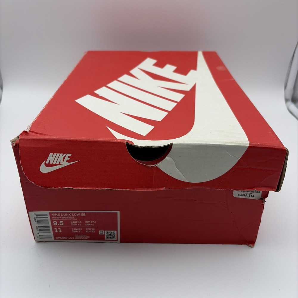 Size 9.5 - Nike Dunk SE Low Black Multi-Camo (DH0957-001) - Picture 8 of 8